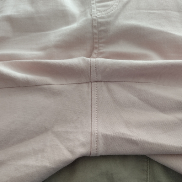 Belle By Kim Gravel Size 22W NWOT Women's Light Pink Denim Shorts - Picture 3 of 4